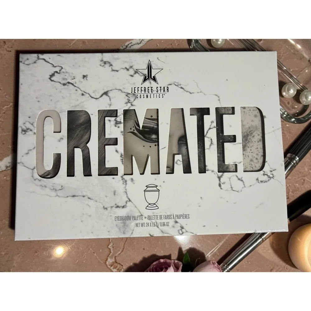 Jeffree Star Cosmetics - Cremated Eyeshadow Palette - NEW!